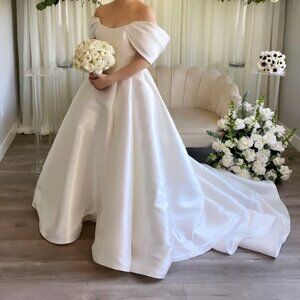 Pronovias White Wedding Dress
